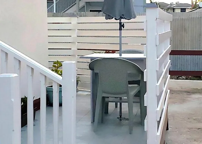 Ardene Retreat On South Coast